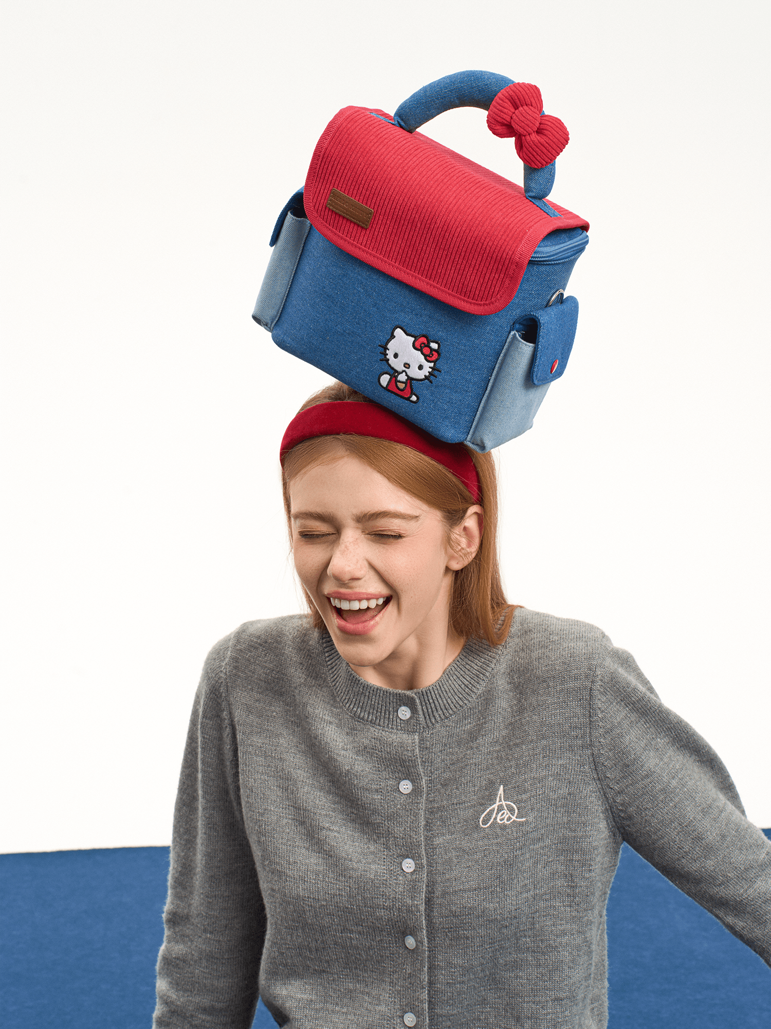 Hello Kitty Camera Carrying Bag Hello Kitty Camera Carrying Bag