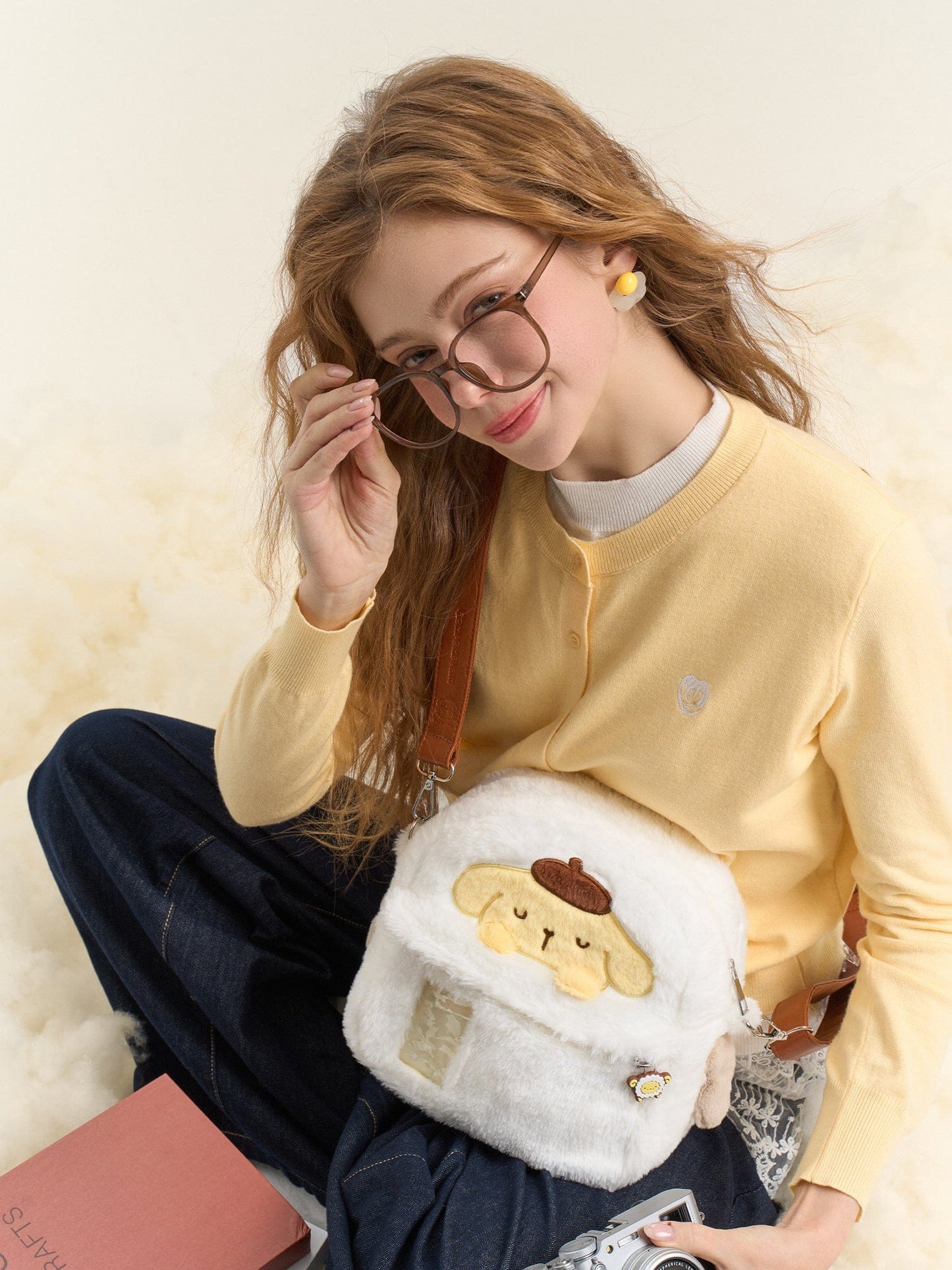 Pompompurin Plush Camera Carrying Bag Pompompurin Plush Camera Carrying Bag