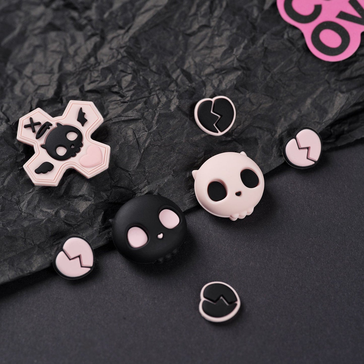 GeekShare Pink Skull Button Caps