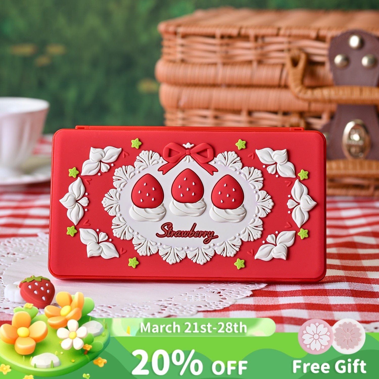 Cream Strawberry Card Case Cream Strawberry Card Case