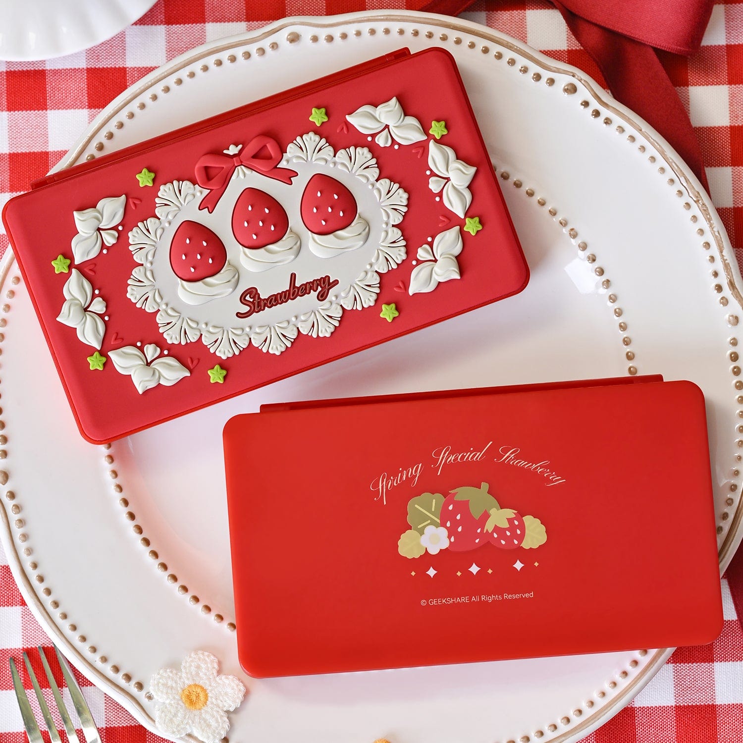 Cream Strawberry Card Case Cream Strawberry Card Case