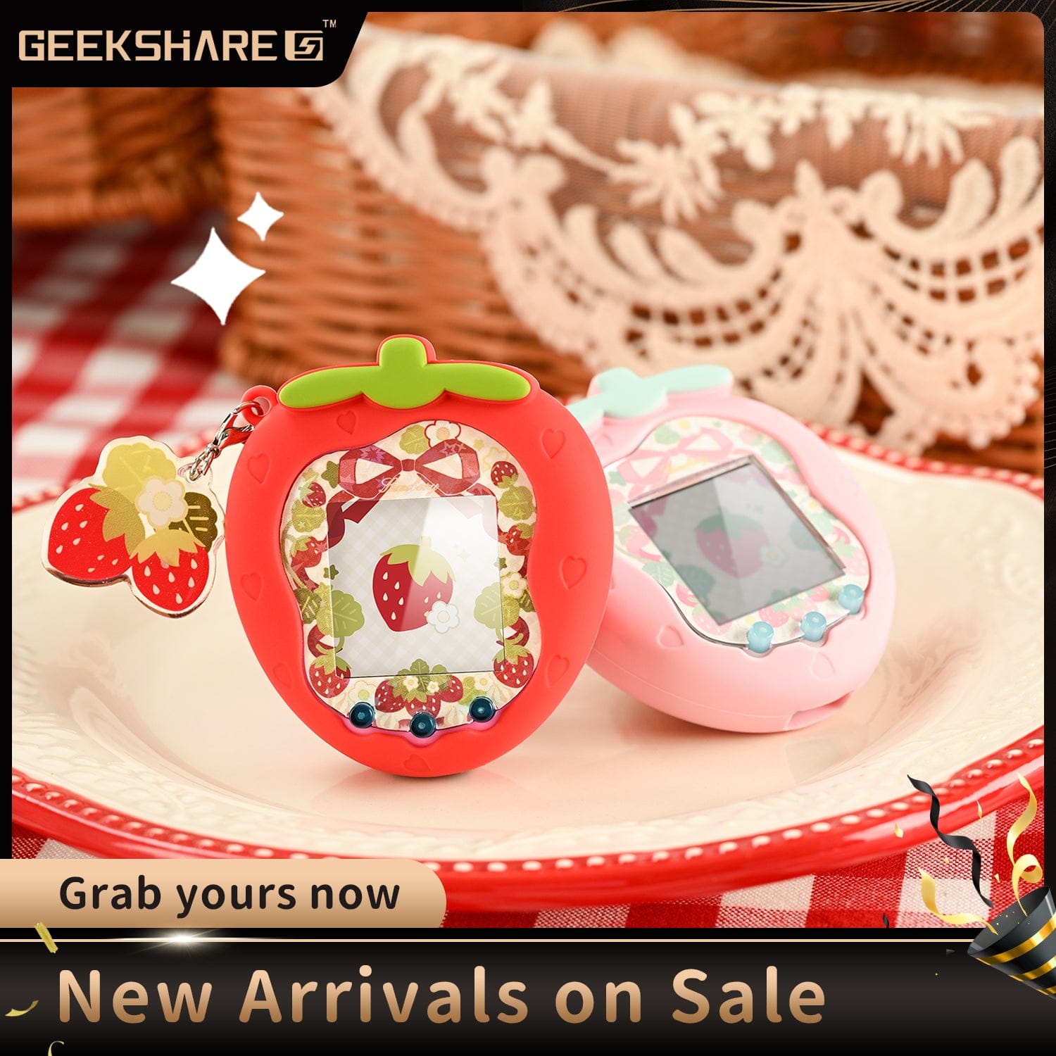 GeekShare Tamagotchi Uni Case - Creamy Strawberry GeekShare Tamagotchi Uni Case - Creamy Strawberry
