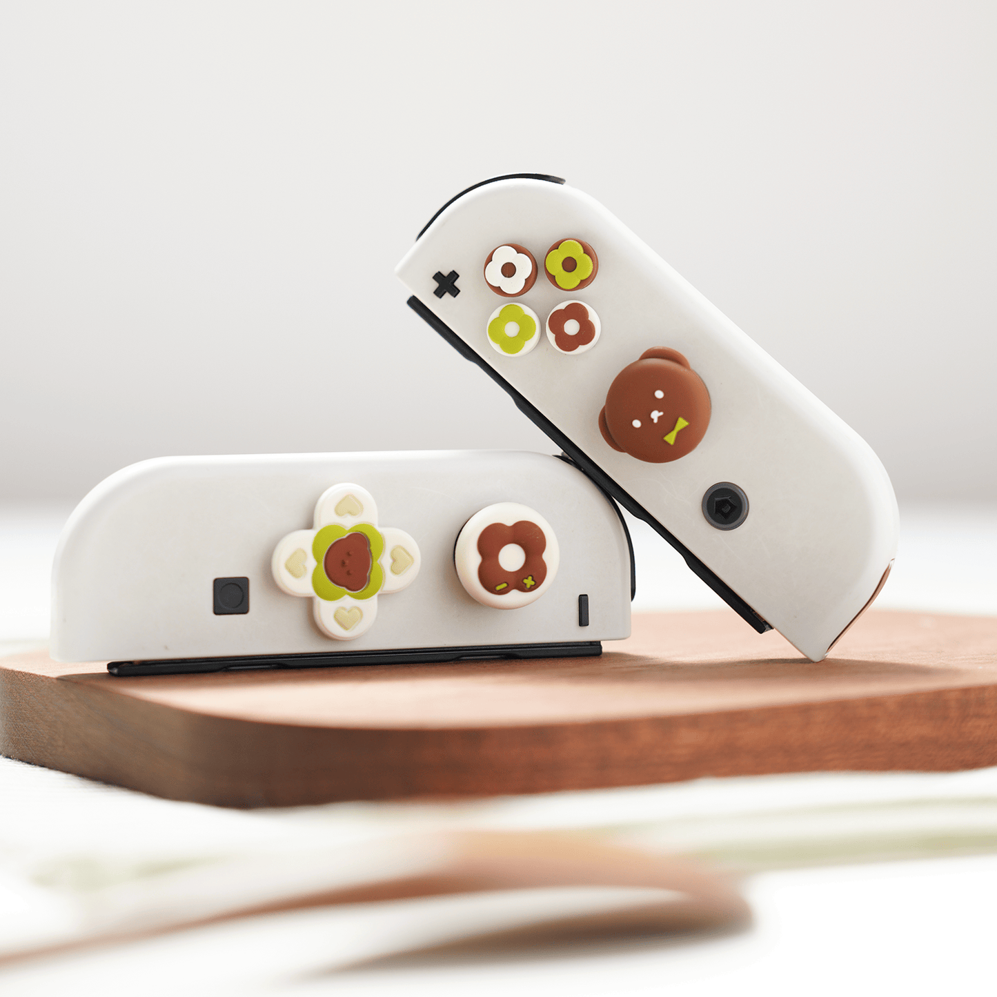 GeekShare Thumb Grip Caps Set for Switch/OLED GeekShare Thumb Grip Caps Set for Switch/OLED