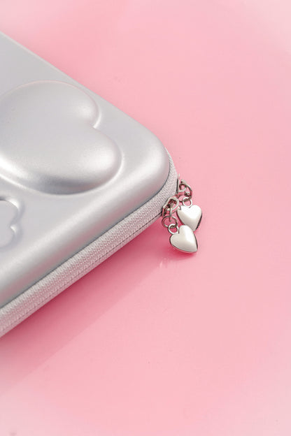 Hello Kitty Shining Silver Heart iPad Sleeve Hello Kitty Shining Silver Heart iPad Sleeve