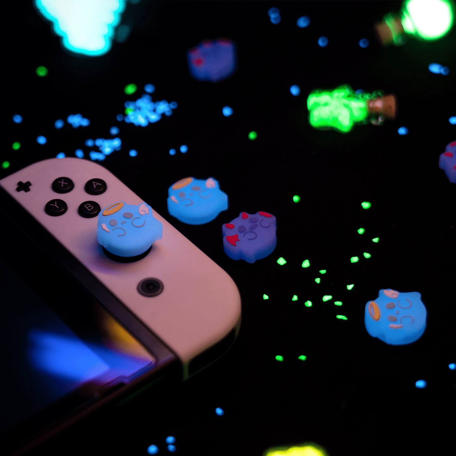 GeekShare Luminous Ghost Thumb Grips