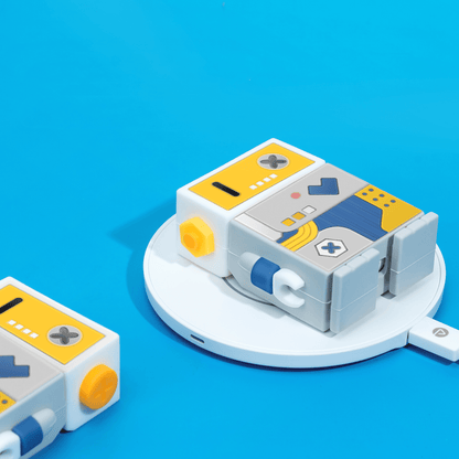 GeekShare Beep Robot Airpods Case Cover