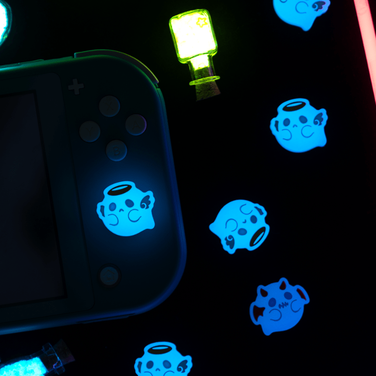 GeekShare Luminous Ghost Thumb Grips